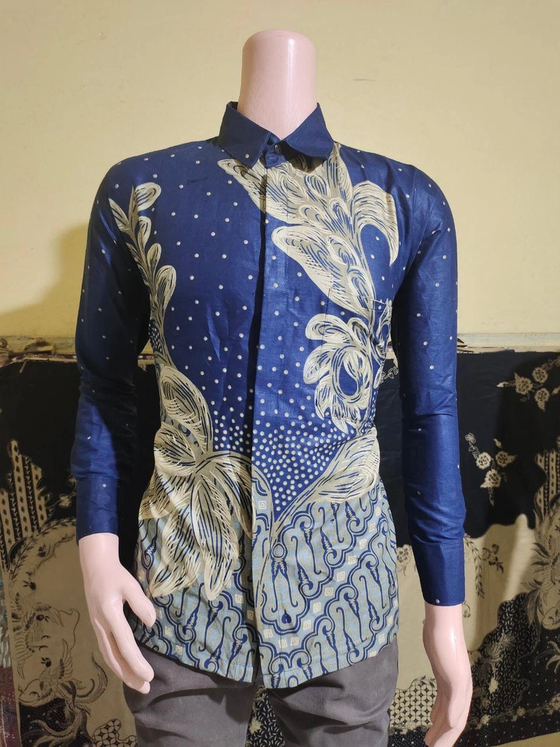 Product image Kois Batik - Batik Coupel Kemeja dan Gamis Modern Terbaru Motif anggrek navy M Kemeja anggrek navy