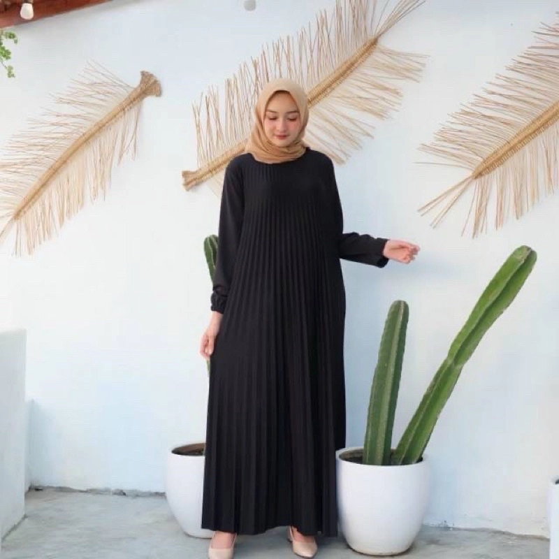 Product image MEQA DAILY - MEGA DAILY - Gamis Plisket Mayung Wanita XL - XXL Hitam