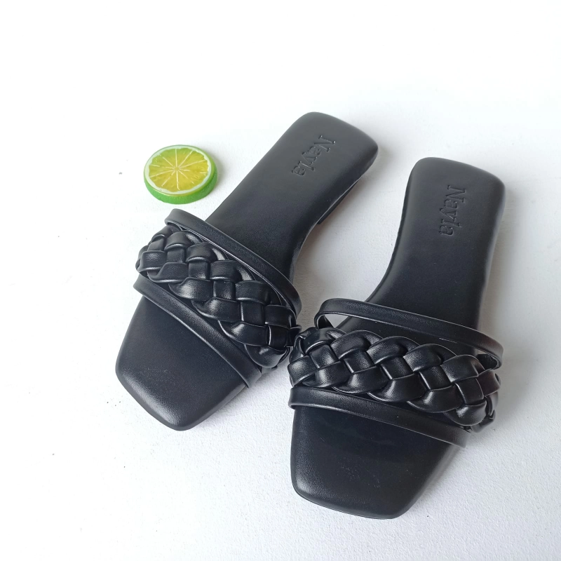 Product image Nayla - Sandal Santai Wanita Hak 2cm Size 37-41 Series Naomi 37 Hitam