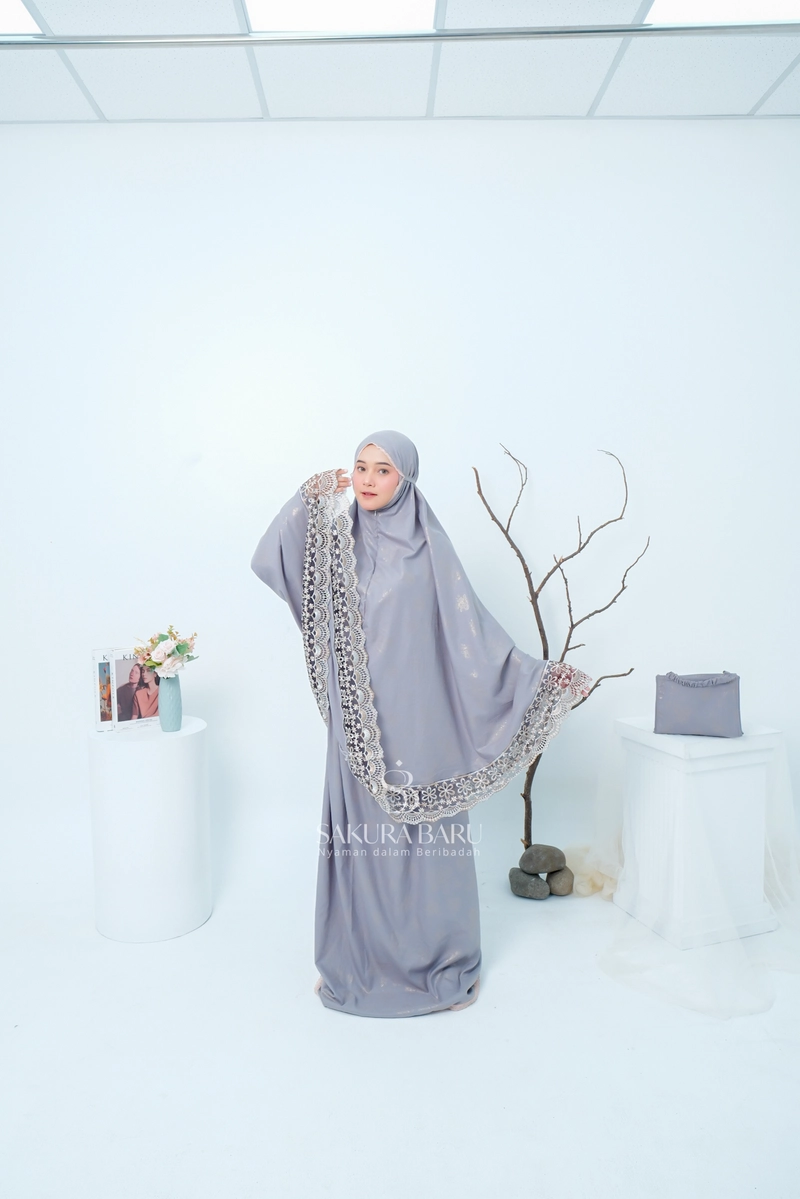 Product image Sakura Baru - Mukena Liora 2in1 Bahan Poil Motif Renda Giper Mewah Mukena Dewasa All Size Abu Silver
