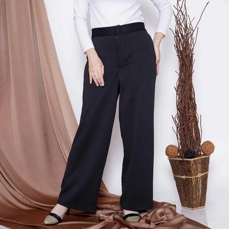 Product image Celana Kulot Scuba Polos Wanita One Size Black