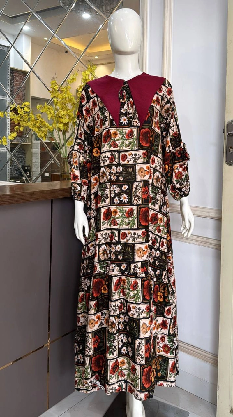 Product image Khisna collection - Miranda drees motif bestseller kekinian bawah lebar Allsize Black flower
