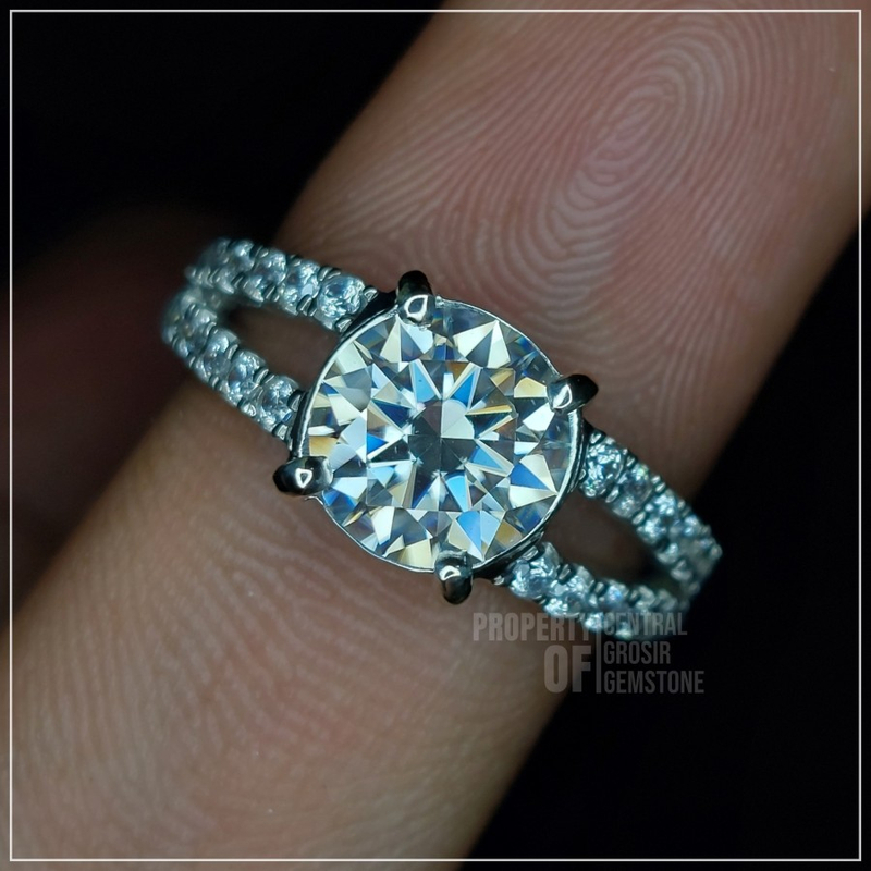 Product image CENTRAL GROSIR GEMSTONE - Cincin Wanita Moissanite Ring Silver Perak 8 x 8 x 5mm Ring Silver