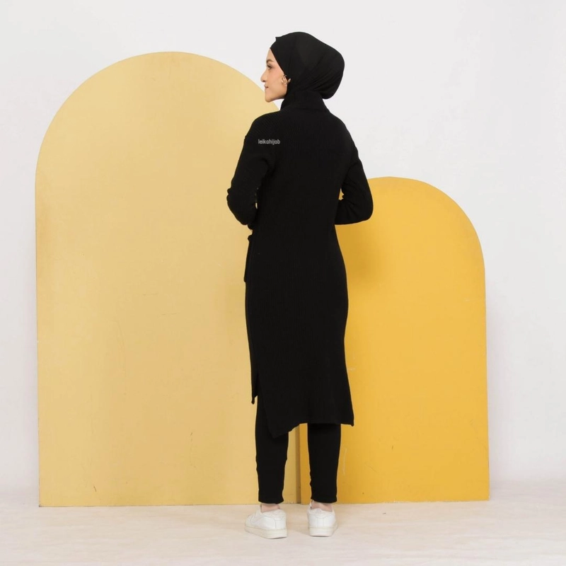 Product image Leika - Leika Hijab - Turtleneck Long Dress Rajut Lengan panjang All Size Black