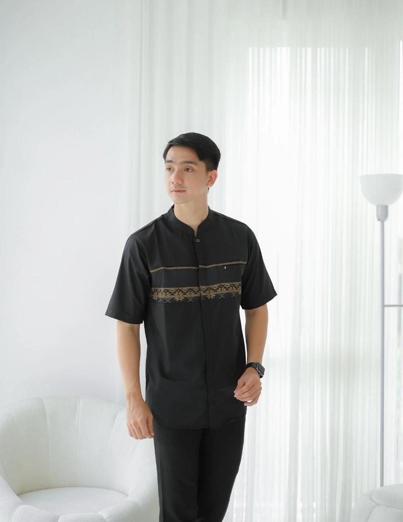 Product image Al liwa Couple anak dewasa usia 2th - 11th kemeja koko lengan pendek bahan toyobo premium S (4-5th) hitam