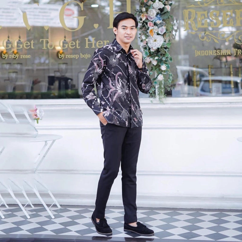 Product image COLLECTION SARJANA - BATIK PRIA LENGAN PANJANG - MURAH & BERSAHABT M FARISHA