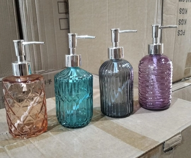 Product image Alcante - Botol sabun warna 450 ml random