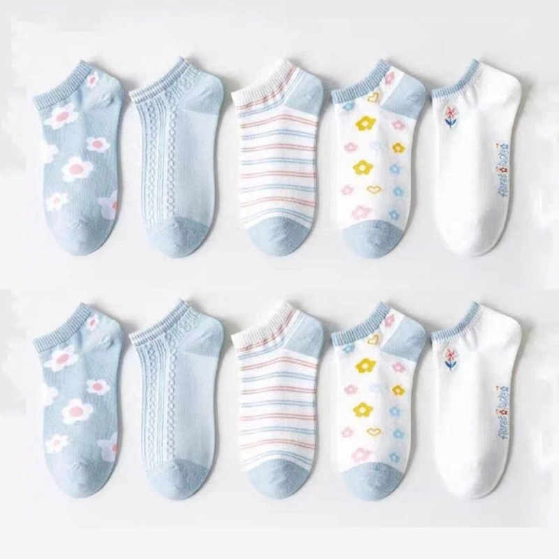 Product image Beatdrop - Kaos Kaki Unik Lucu Wanita Fashion Motif Biru Bunga set isi 5 Pasang set isi 5 pasang Biru Bunga
