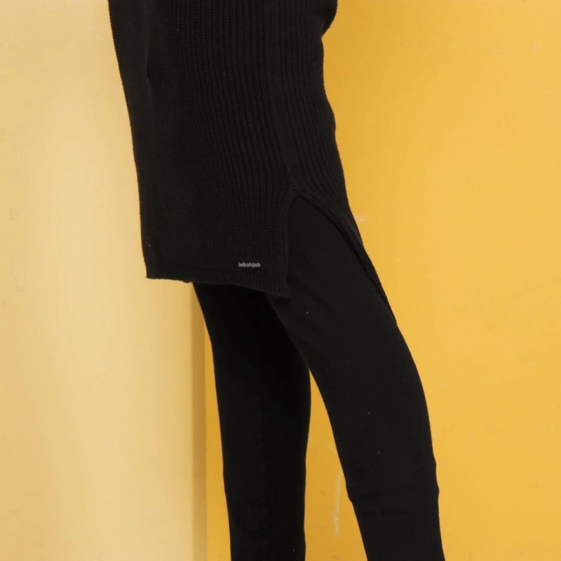 Product image Leika - Leika Hijab - Turtleneck Long Dress Rajut Lengan panjang All Size Black