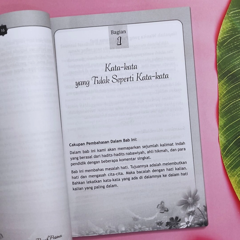 Product image Pustaka Arafah - Menjadi Istri Penuh Pesona SC Soft Cover