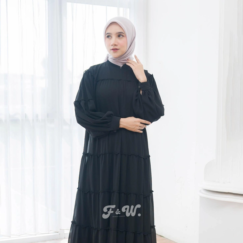Product image Sakura Baru X FnW - Dress Keira Babydoll Simple Casual Stylish Wudhu Friendly All Size Hitam