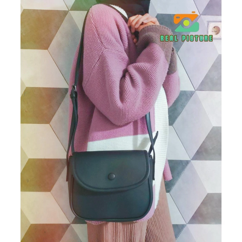 Product image CBL - Tas Selempang Wanita Gavi CBLB64GVI AllSize_Small Hitam