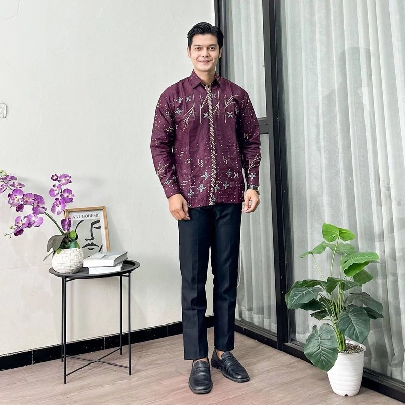 Product image Batik Alfin - Kemejan Batik pria dewasa Lengan panjang motif Anjani modern terbaru bagus banget M Anjani marun
