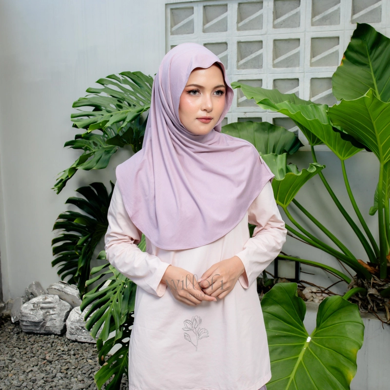 Product image Sakura Baru X Willofi - Buy 2 Get 1 Hijab Instan Elodie Rayon Premium Meleyot Inner Ciput All Size Buy 2 Get 1 Mauve