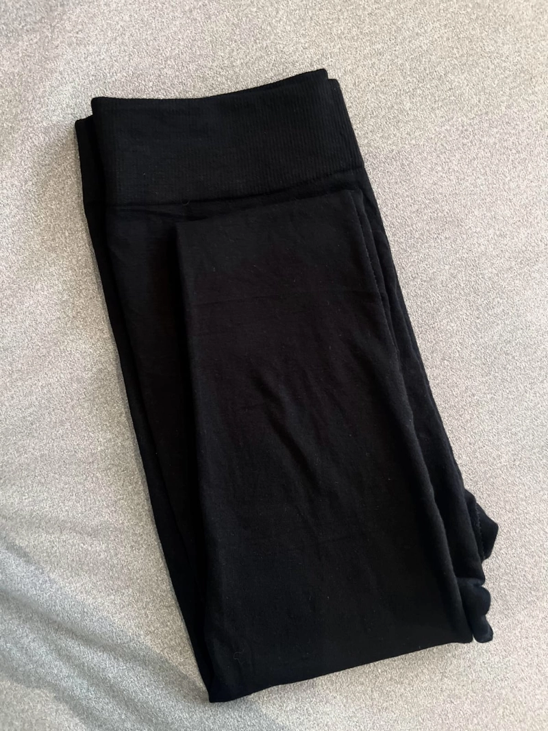 Product image Nuvole - Nuvole Legging Premium All Size Hitam
