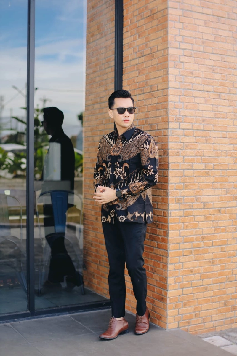 Product image COLLECTION SARJANA - KEMEJA BATIK LENGAN PANJANG - BAMANTARA - FURING- KAIN KATUN BERKUALITAS M BAMANTARA
