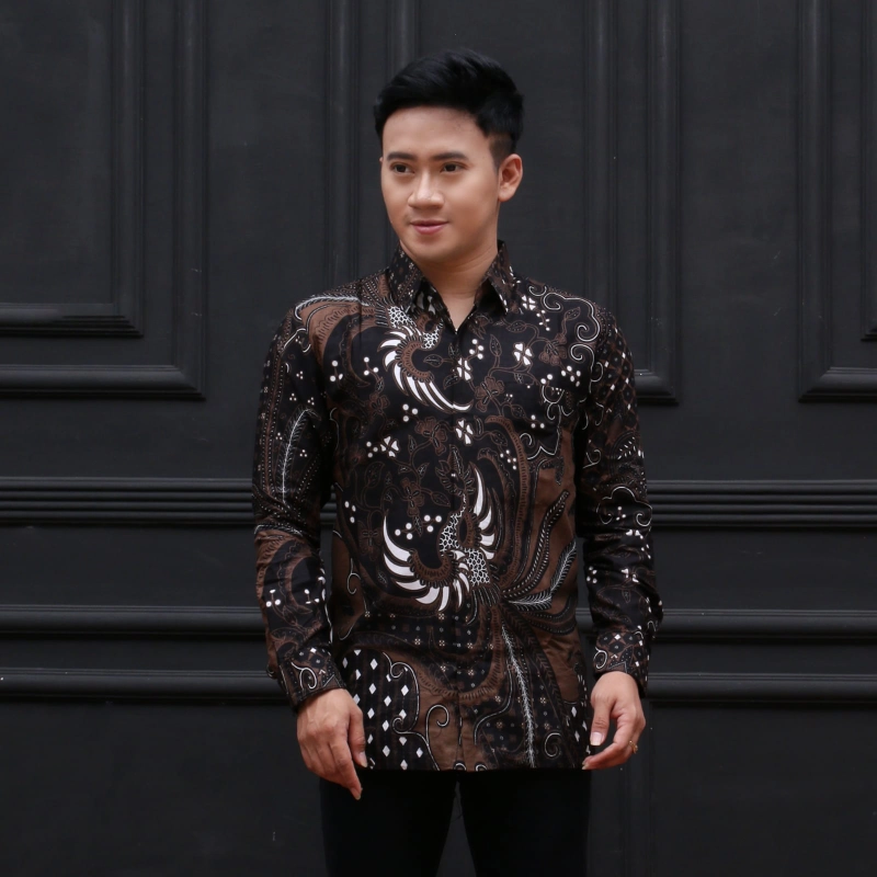 Product image Kois Batik - Kemejan batik lapis furing hitam kombinasi M Hitamkombinasi