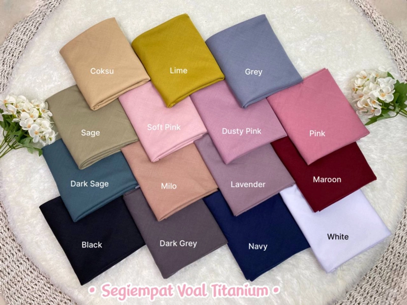 Product image Milyarda Hijab - Paket Hampers Box SegiEmpat Motif 2pcs Box