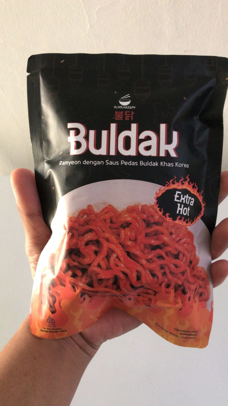 Product image Kakarak - Koreakeun Buldak Hot Spicy Chiken 84 Gram Buldak