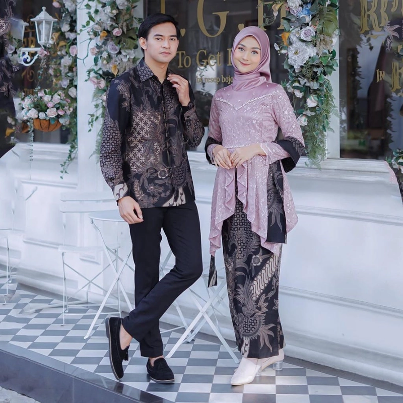 Product image COLLECTION SARJANA - KEBAYA BATIK COUPLE - MODREN JUWITA - SPESIAL LAMARAN - KEBAYA WISUDA TERBARU ROK+ SELENDANG ROSE