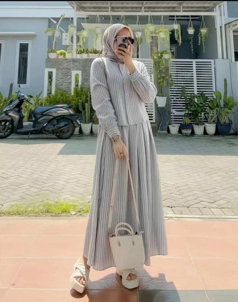 Product image Khisna collection - Oneset rok shaila salur no hijab Standar Silver