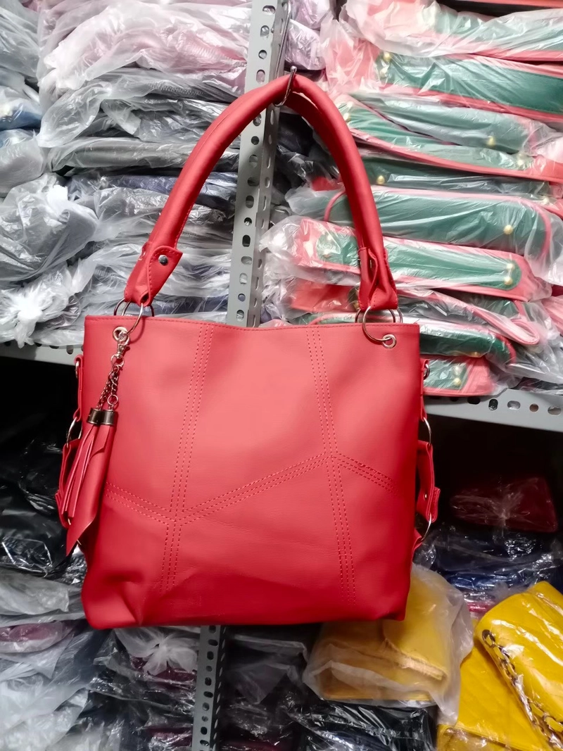 Product image Allcaf - Tas Selempang Wanita Millali 35x15x29 HItam