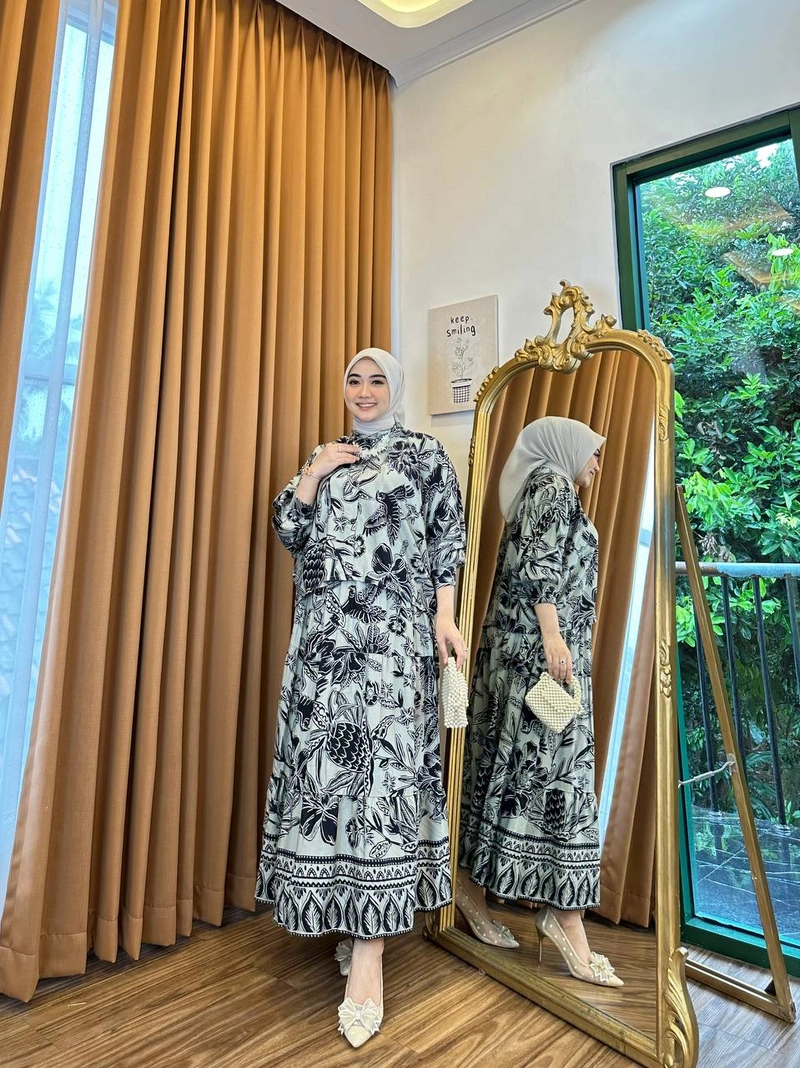 Product image Khisna collection - New set rok wanita viola bestseller bagus motif cantik jahitan rapi adem Allsize Hitam