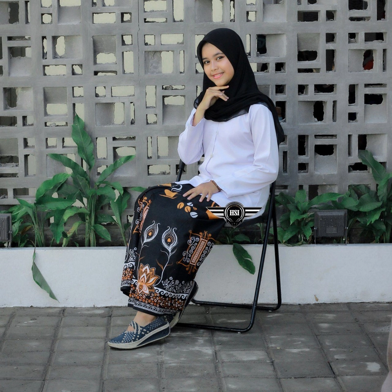 Product image Kois Batik - Sarung keluarga couplen Dewasa dan anak Remaja cangkir kopi hitam Sarung remaja Hitam cangkir kopi