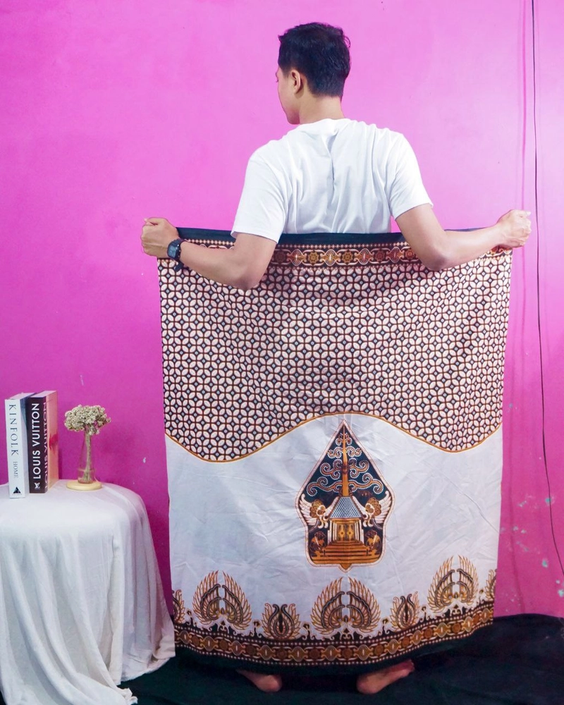 Product image Kois Batik - Sarung keluarga couplen Dewasa dan anak remaja putih semar Sarung remaja Putih wayang