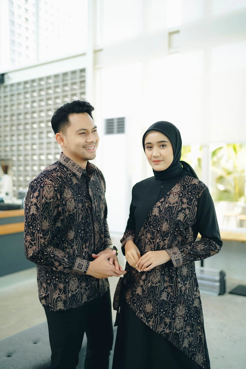 Product image COLLECTION SARJANA - Gamis Batik Couple Dewasa - Premium Series - Katun Primissima Furing (Slimfit) KEMEJA M PRAMESTI