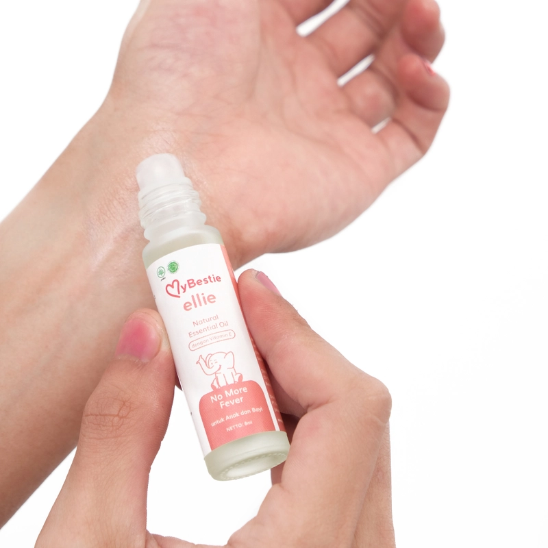 Product image MyBestie Official - MyBestie Ellie - Essential Oil Penurun Panas dan Demam Bayi 8 ml Ellie