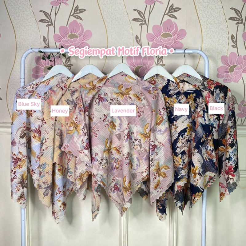 Product image Milyarda Hijab - Paket Hampers Box SegiEmpat Motif 2pcs Box