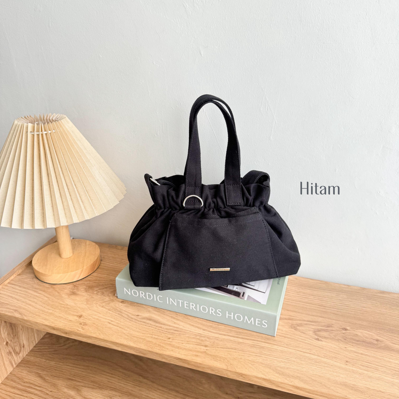 Product image Tweelyforbag - Viny Slingbag - Tweelyforbag - Tas Selempang Wanita - Tas Wanita 250 gr Hitam