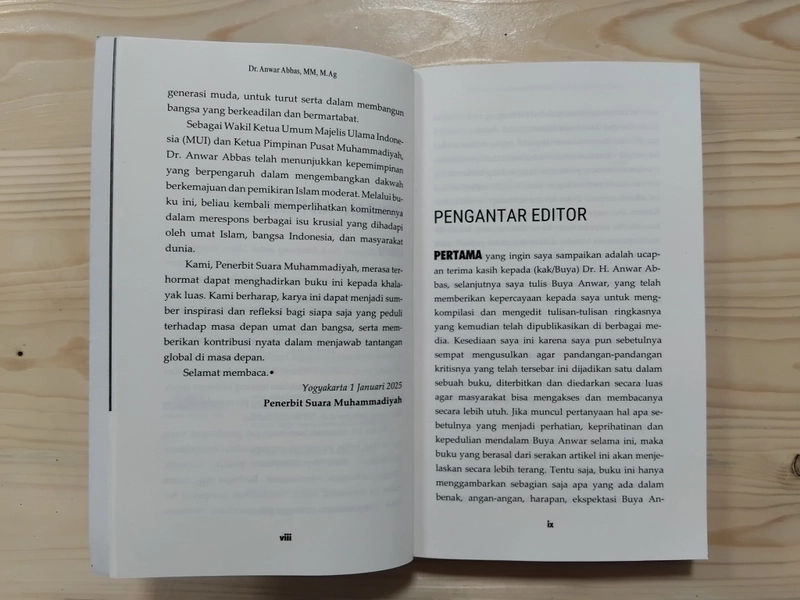 Product image Serikat Usaha Muhammadiyah Official - Respons Anak Kampung untuk Umat Bangsa dan Dunia 13 x 21 cm buku