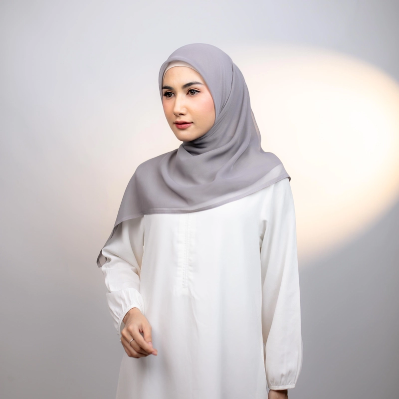 Product image Sakura Baru - Sakura Baru X Willofi - Buy 2 Get 1 Hijab Segi Empat Paris Premium Paris Japan Osaka All Size Buy 2 Get 1 LightGry