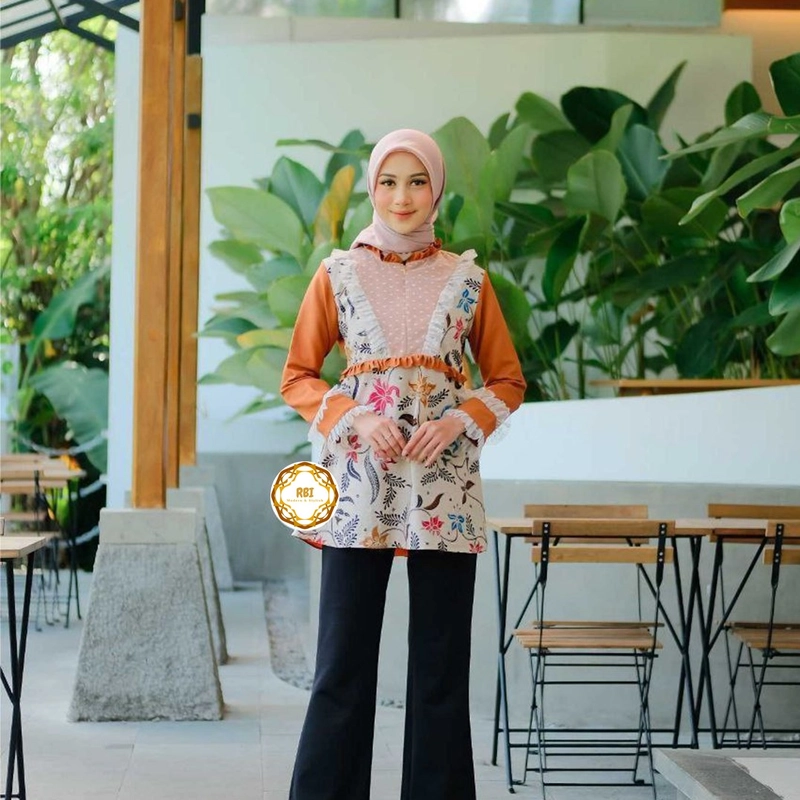 Product image Batik Blouse Kemeja Allura High Quality KEMEJA SAJA L ALLURA A