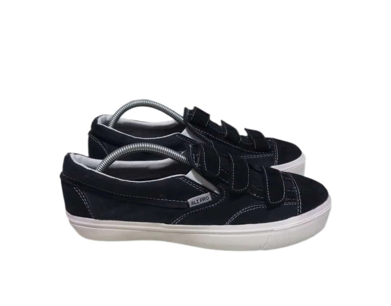 Product image ALZ PRO 9108 Black Sepatu Kanvas Slip On Wanita 36 Black
