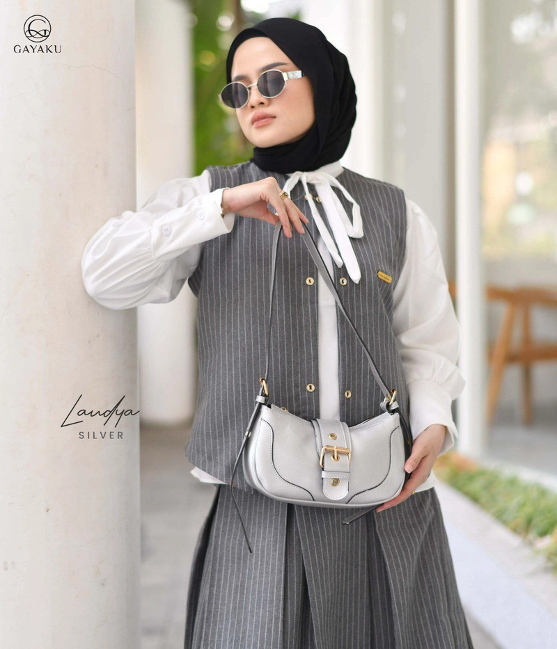 Product image Moonzaya - LAUDYA BAG BY GAYAKU SOULDER BAG WANITA TAS WANITA LAUDYA SILVER