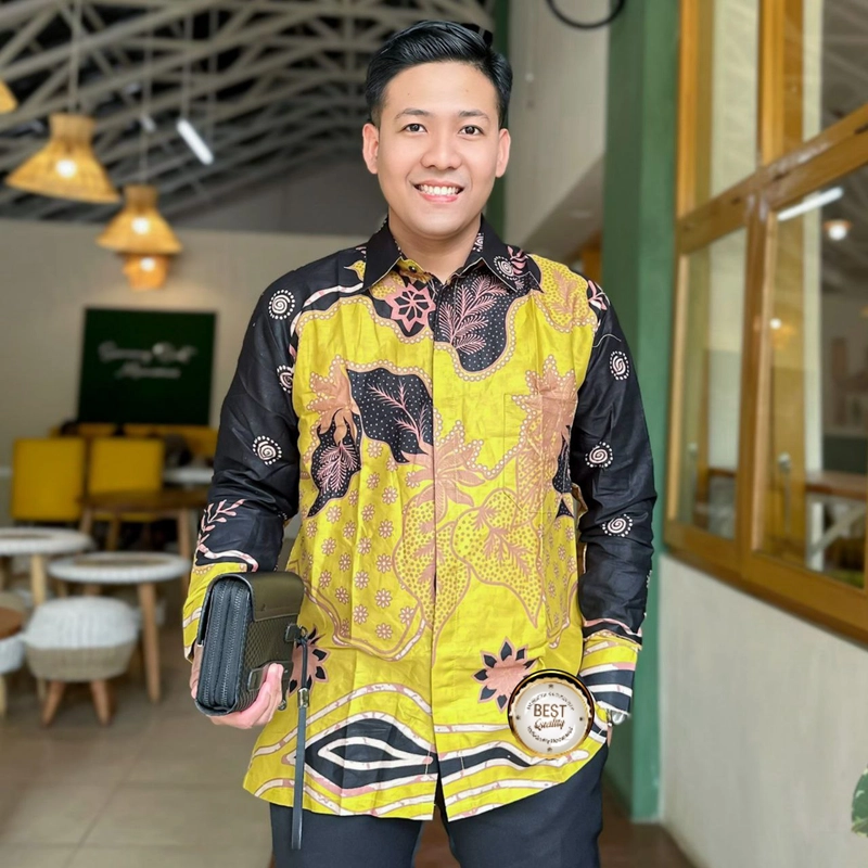 Product image Khisna collection - Couple terbaru motif batik wanita pria dewasa kuning M Kemejakuning