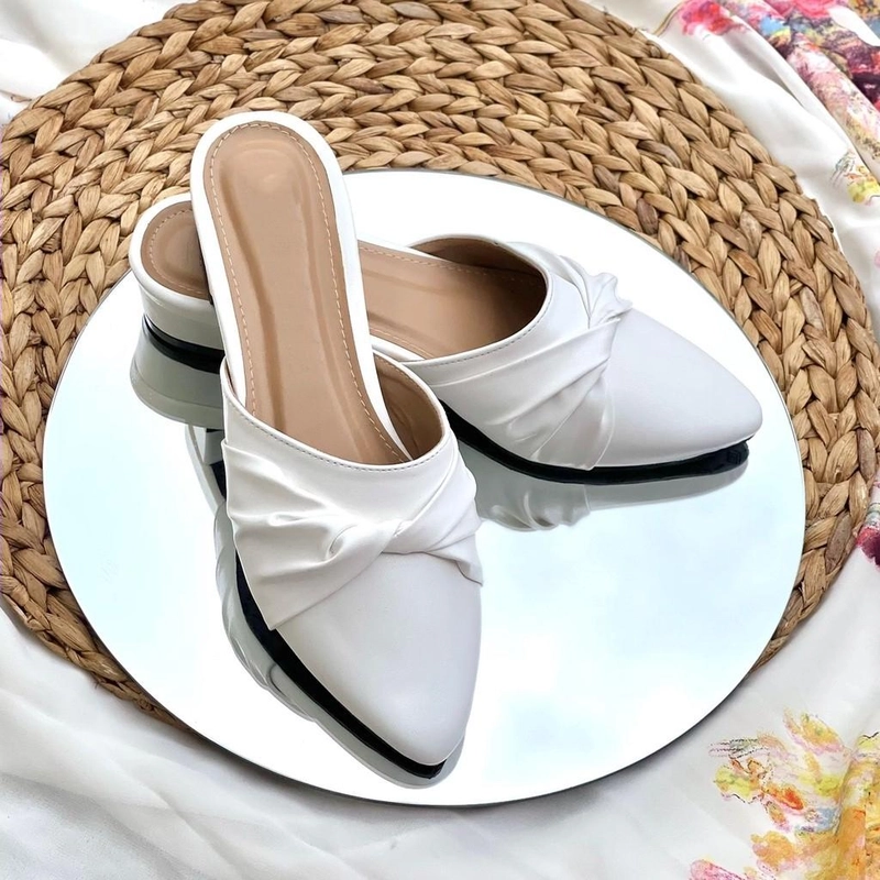 Product image Koekita - Sandal Selop Hels Wanita 3 cm Renata-01 40 Putih