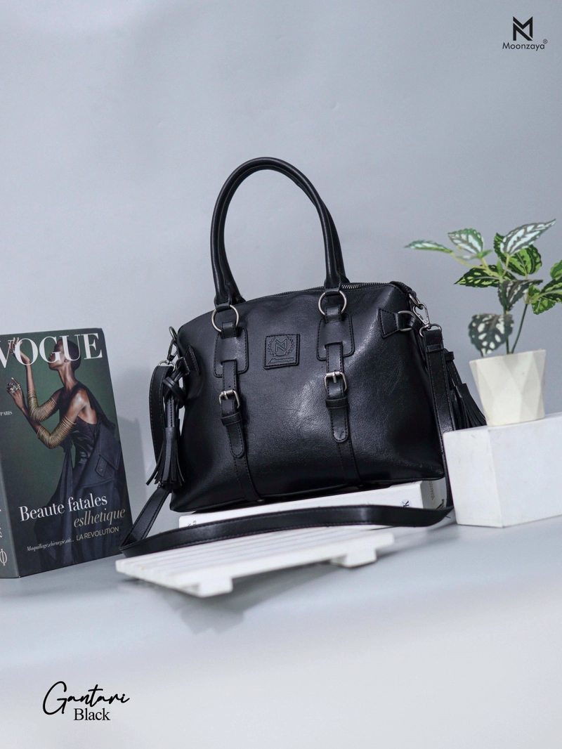 Product image Moonzaya - GANTARI BAG BY MOONZAYA TAS TENTENG WANITA TAS BAHU KEKINIAN GANTARI BLACK
