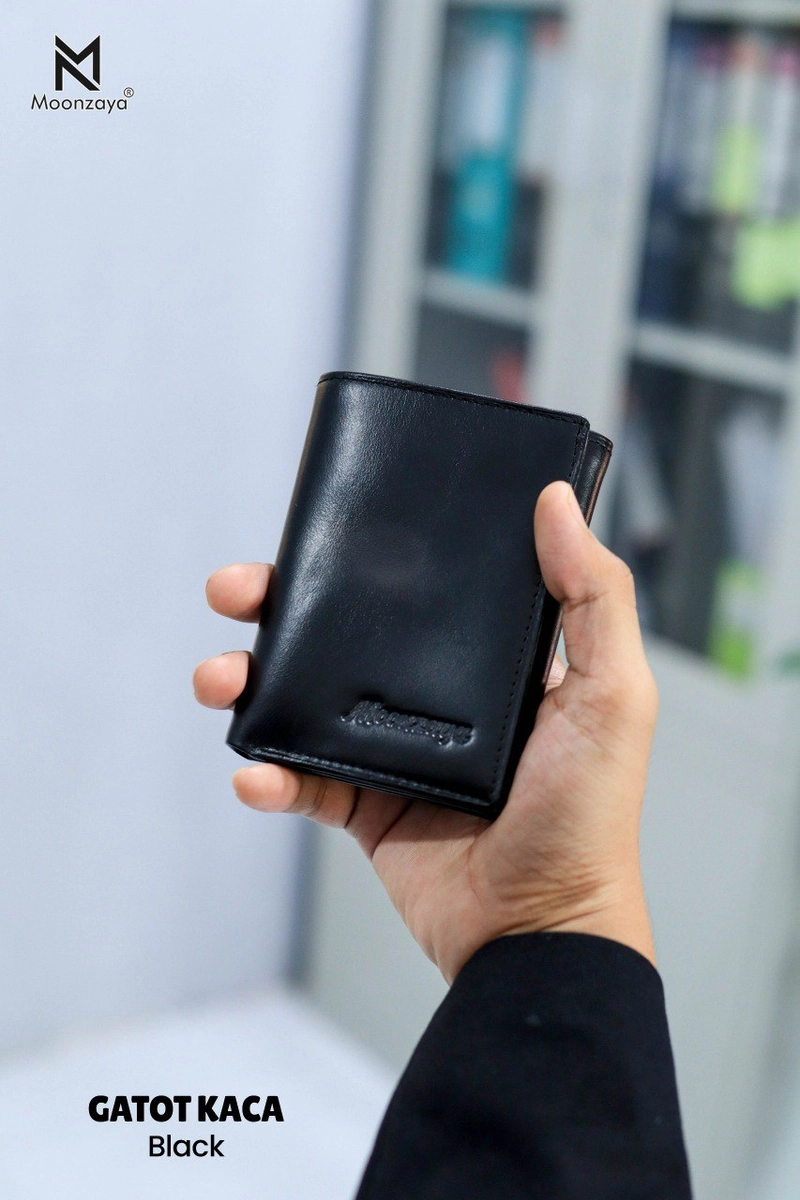 Product image Moonzaya - DOMPET GATOT KACA BY MOONZAYA DOMPET PRIA KULIT SAPI ASLI GATOT KACA BLACK