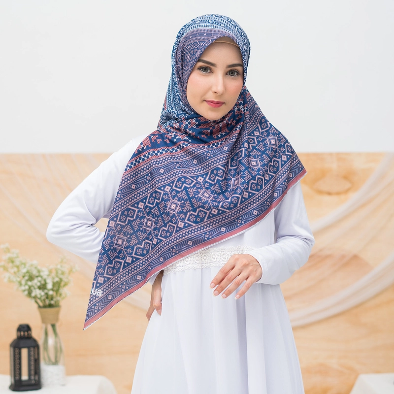 Product image Nizana Hijab - Nizana Hijab - Voal Ultima Zaheen series 120cmx120cm navy