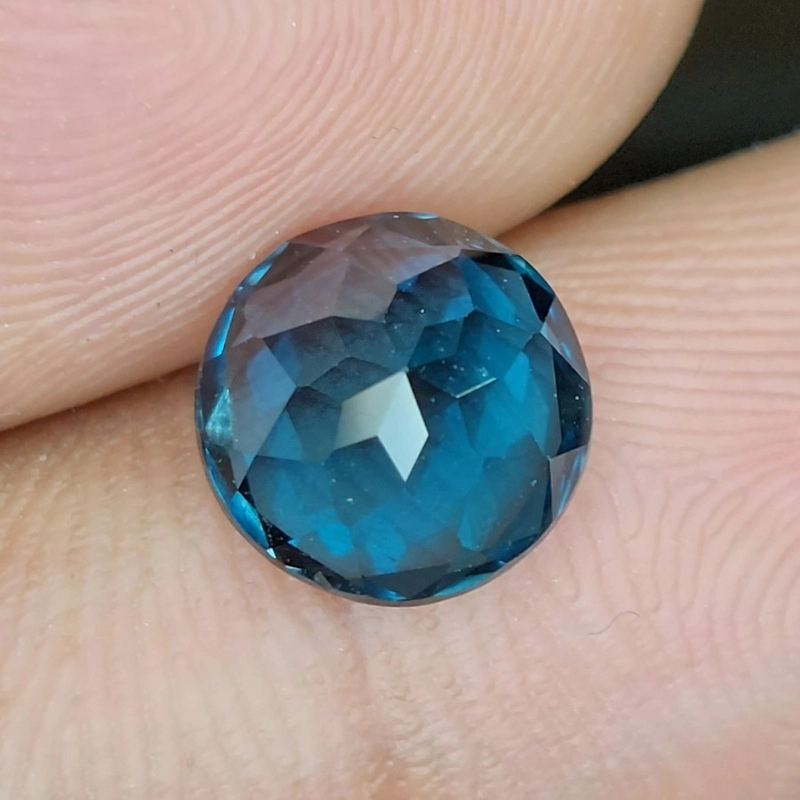 Product image CENTRAL GROSIR GEMSTONE - London Blue Topaz Natural Batu Permata Mulia Asli Alam Good Quality 8.93 x 8.99 x 5.69 m Biru (London Blue)