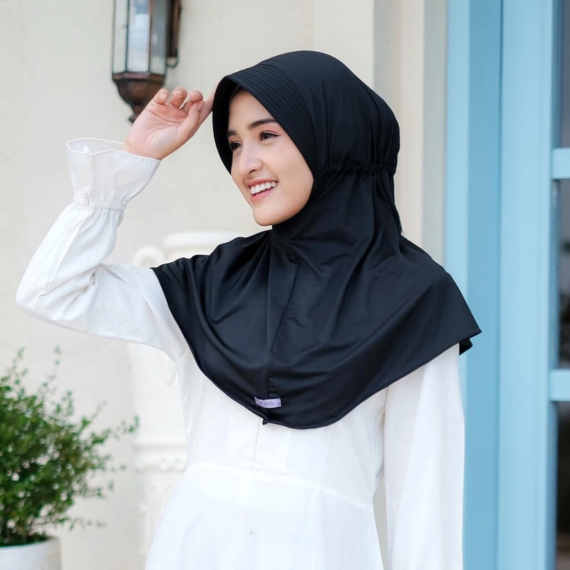 Product image Acla Daily - Hanien Hijab Bergo Instant Pad Tali Serut All Size Black