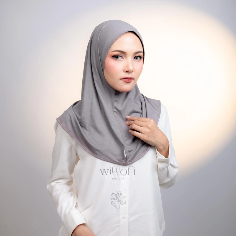 Product image Sakura Baru X Willofi - Hijab Pashmina Instan Vienna Hijab Seuprit Rayon Premium All Size Buy 2 Get 1 DarkGry