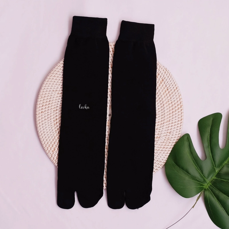 Product image Leika - PERSIAPAN UMROH & HAJI KAOS KAKI JEMPOL WANITA MUSLIMAH warna black