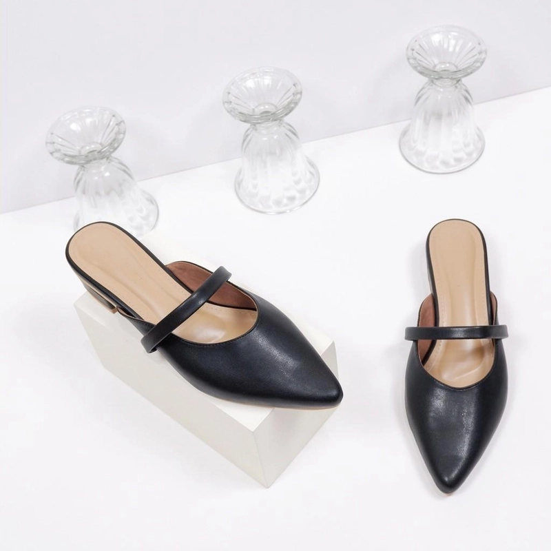 Product image Koekita - Sandaal Hels Selop Wanita 3 cm Nadia-01 36 Hitam