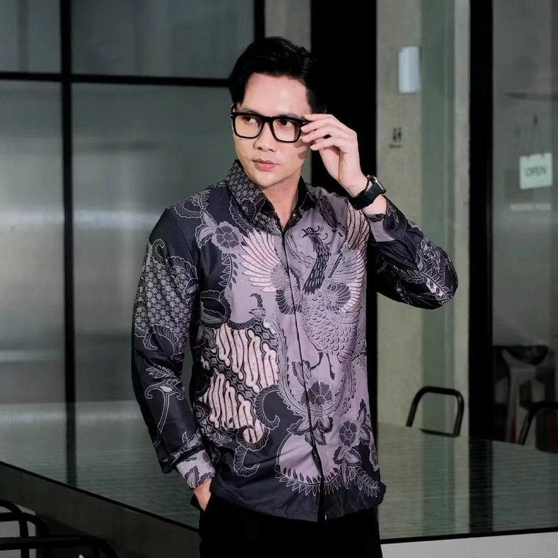 Product image Batik Alfin - Kemejan Batik pria dewasa motif Soang modern terbaru bagus banget M Kemejan Soang hitam