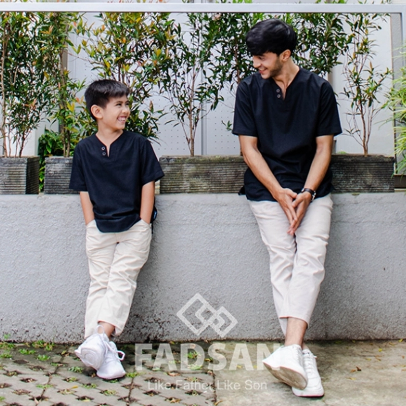 Product image FADSAN - Koko Couple Ayah dan Anak Lengan Pendek Bahan Katun Linen Warna Black - Mono Series SIZE ANAK XS MONO BLACK